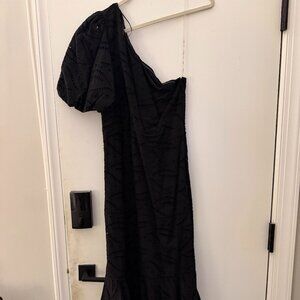 Gibson & Latimer Black One Shoulder Dress